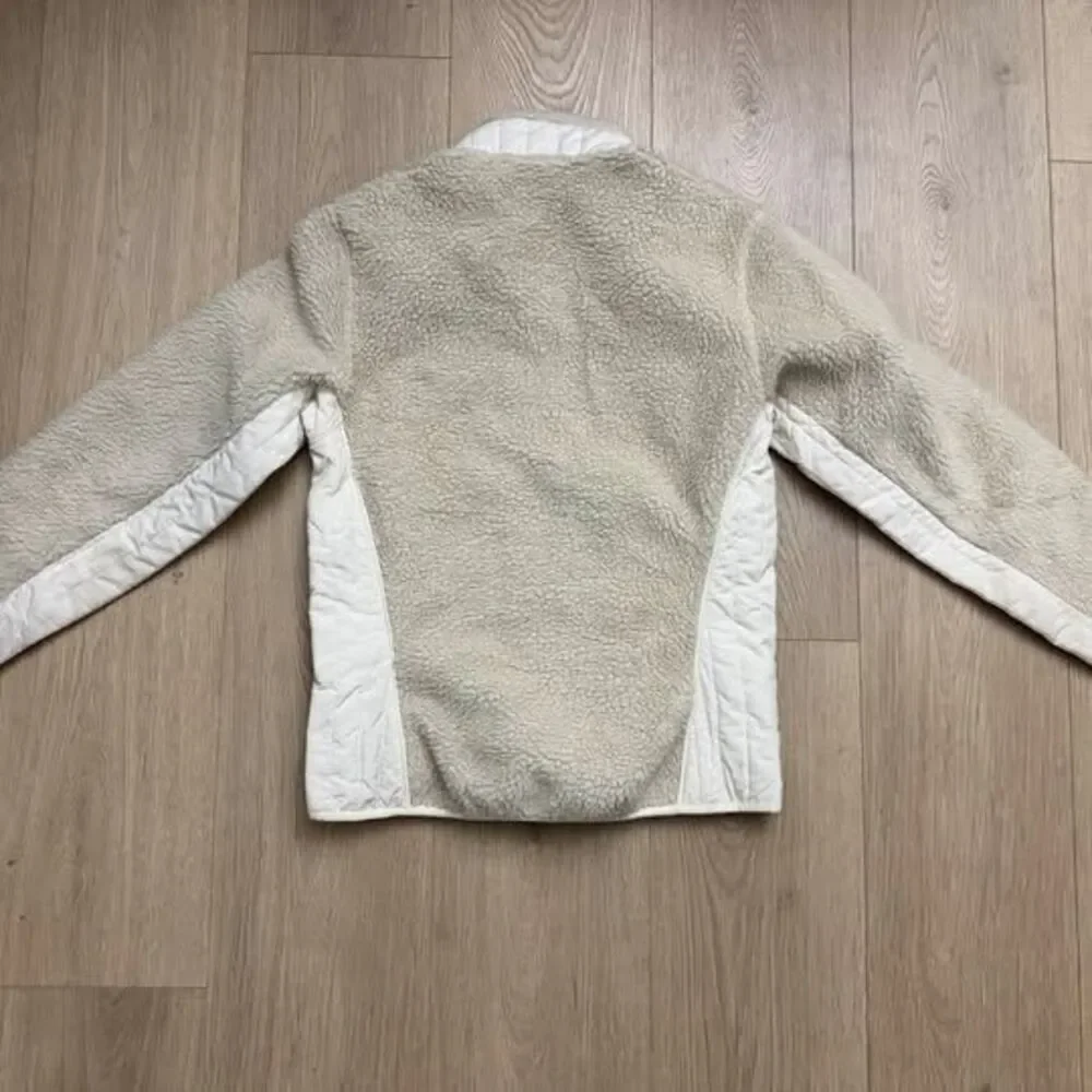Patagonia Women's Classic Retro-X Fleece Jacket Cream Size Small